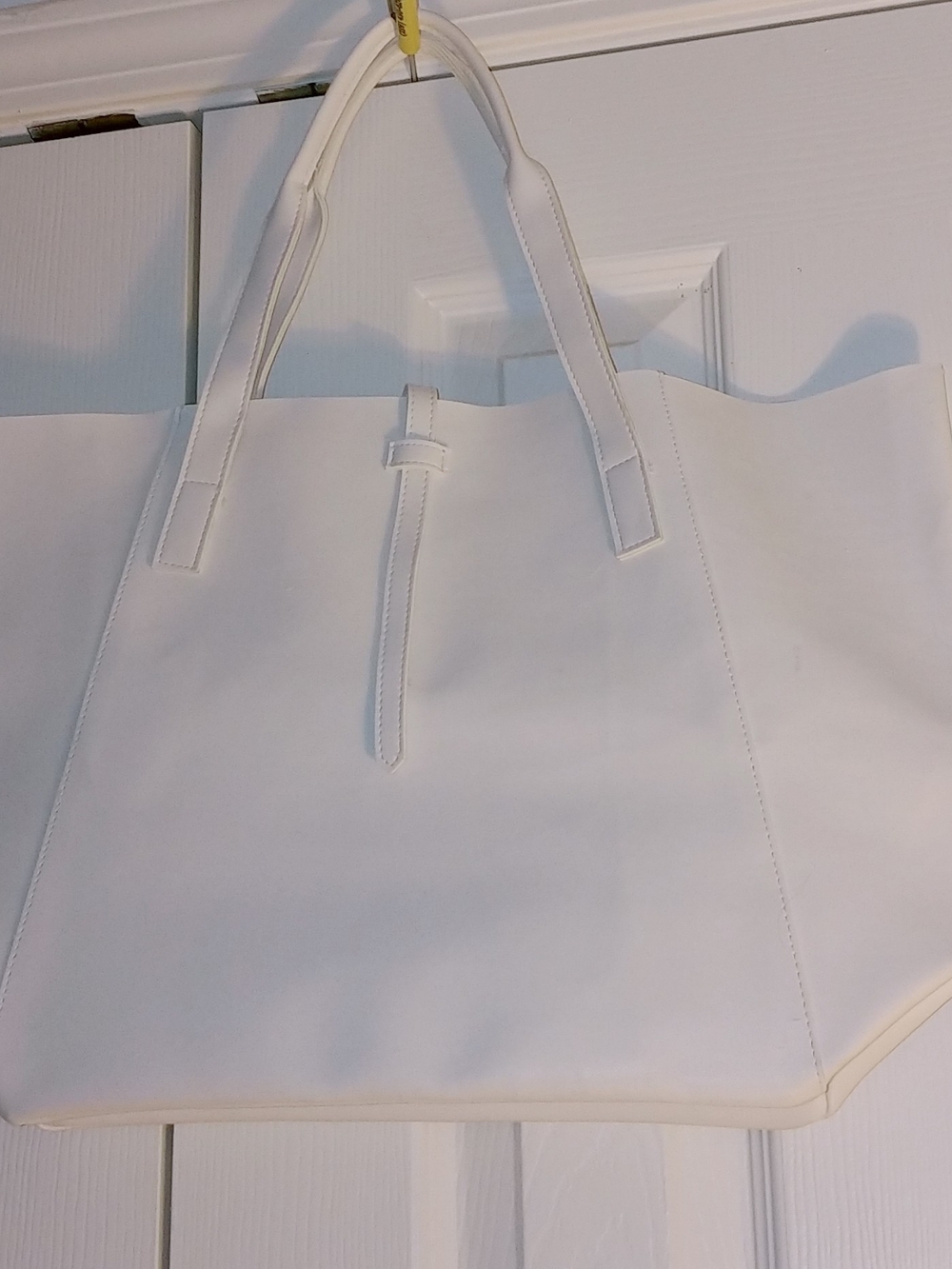 Saks Fifth Avenue 2012 Faux Leather Tote Bag NWOT